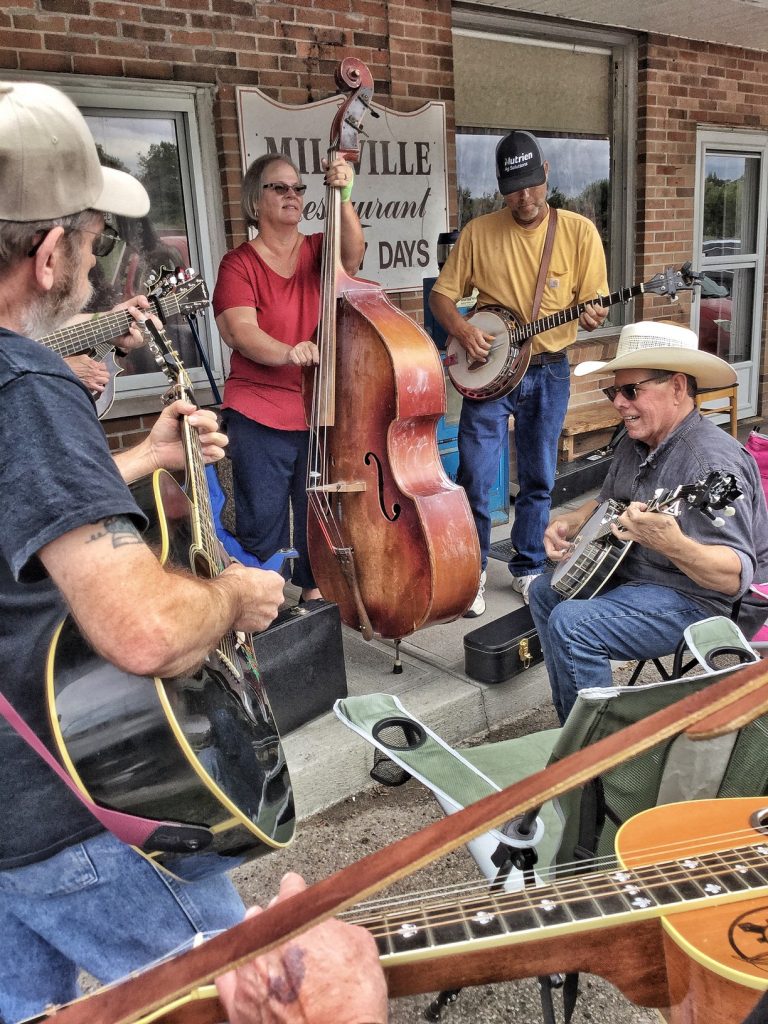 picture of Jam Session in front of store at Vernon McIntyre's Famous Old Time Music Company Grand Opening August 31, 2019