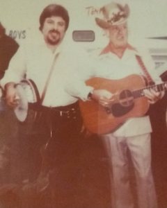 picture of Vernon McIntyre when he played banjo for Jimmy Martin